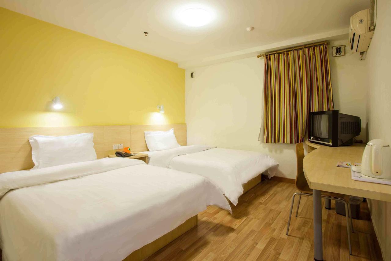 7Days Inn Changchun Renmin Avenue Pingquan Road エクステリア 写真