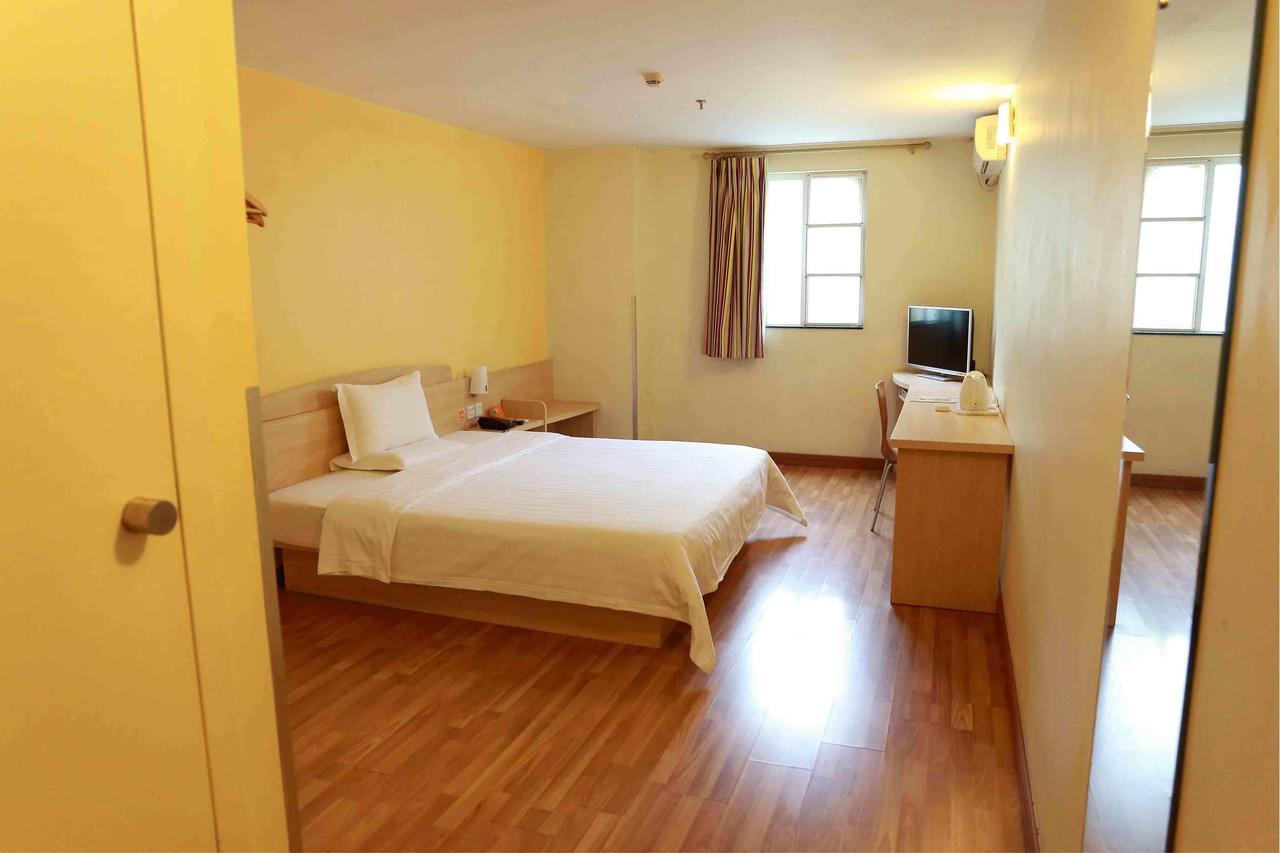 7Days Inn Changchun Renmin Avenue Pingquan Road エクステリア 写真