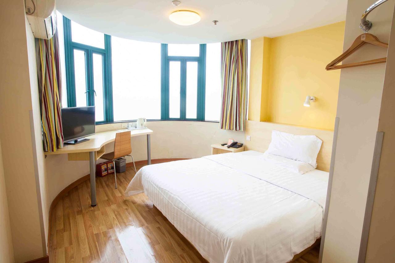 7Days Inn Changchun Renmin Avenue Pingquan Road エクステリア 写真